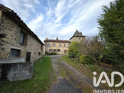 Maison de campagne - 280 m² - 9 pièces