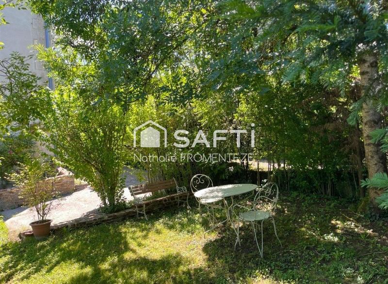 Maison - 191 m² - 10 pièces