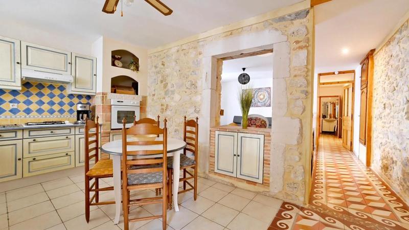 Maison en pierre - 140 m² - 5 pièces