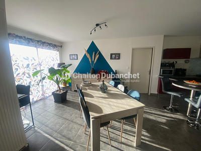 Maison - 99 m² - 4 pièces