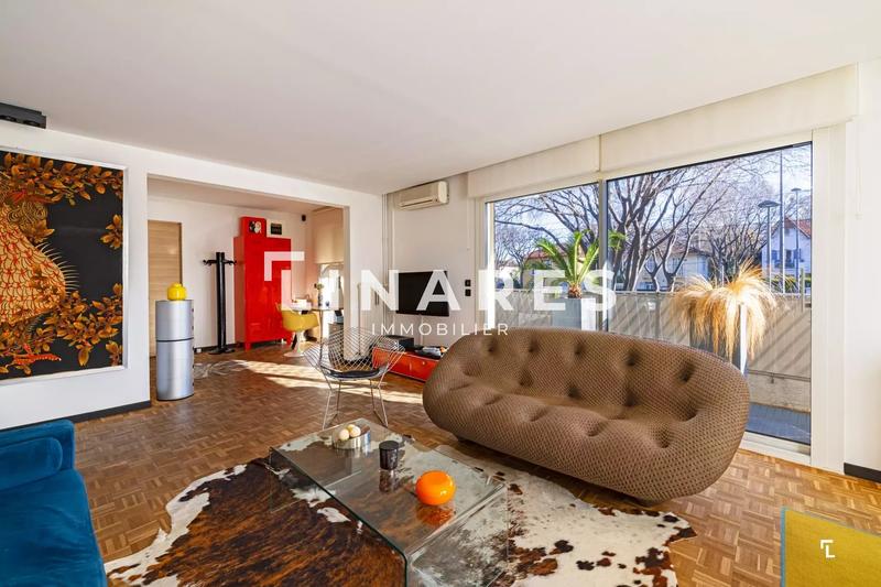 Appartement - 143 m² - 5 pièces