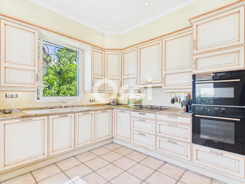 Villa - 142 m² - 6 pièces