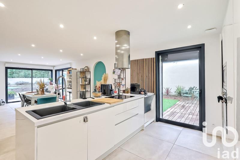 Maison - 139 m² - 5 pièces