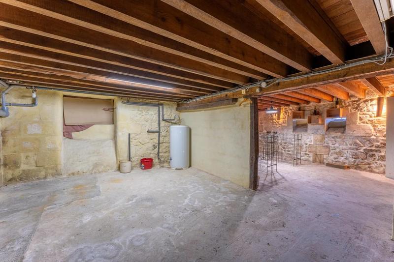 Maison en pierre - 174 m² - 7 pièces