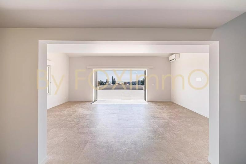 Villa - 555 m² - 16 pièces