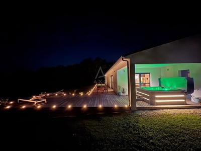 Maison - 153 m² - 7 pièces