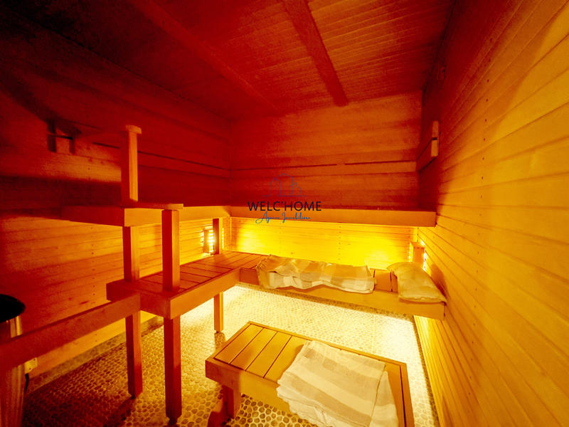 Villa - 250 m² - 9 pièces