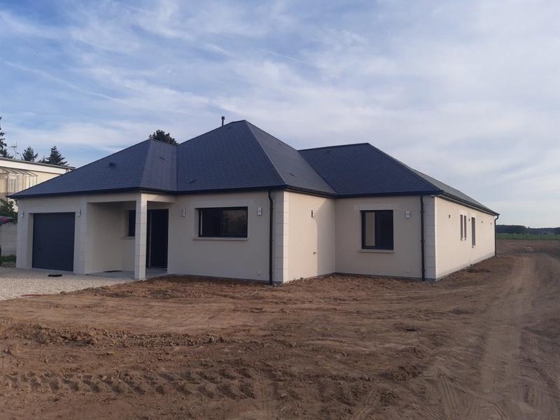 Maison - 85 m² - 5 pièces