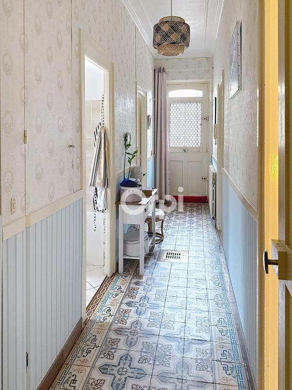 Maison - 96 m² - 5 pièces