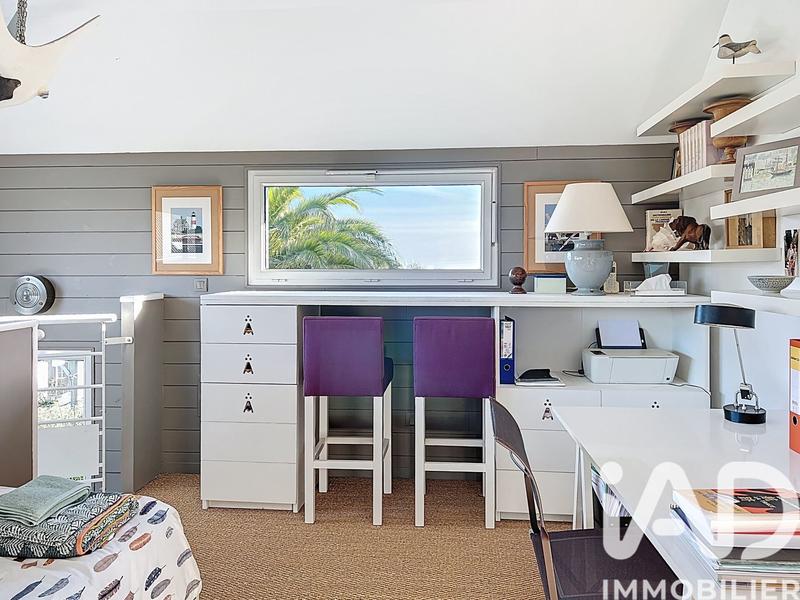 Maison - 170 m² - 9 pièces