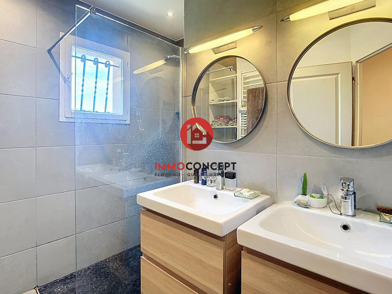 Maison - 127 m² - 6 pièces