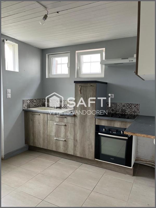 Maison - 250 m² - 9 pièces