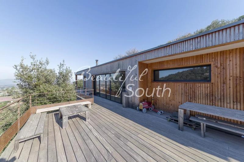 Mas - 160 m² - 7 pièces