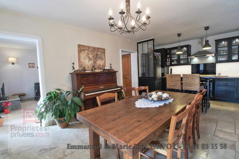 Maison - 141 m² - 6 pièces