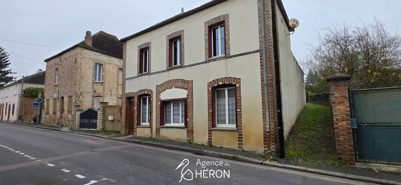 Maison - 111 m² - 7 pièces