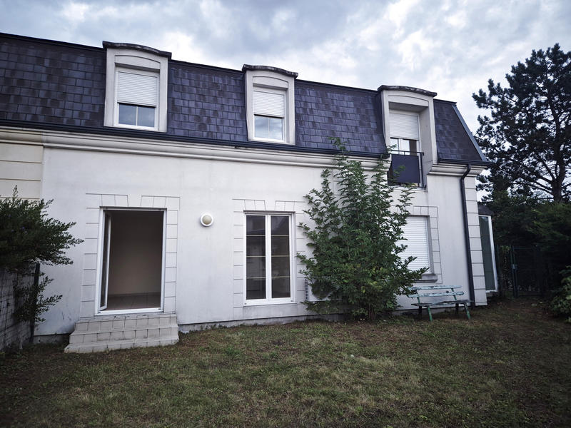 Appartement - 90 m² - 4 pièces