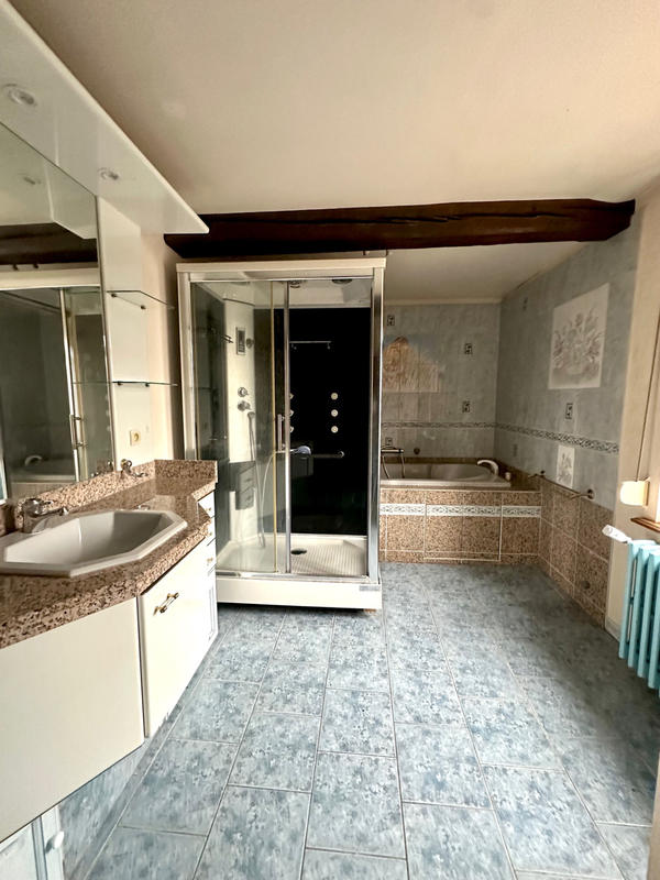 Maison - 175 m² - 7 pièces