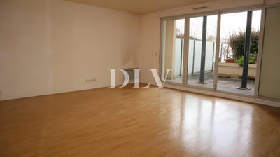 Appartement - 94 m² - 4 pièces