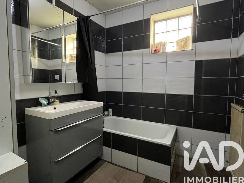 Maison - 96 m² - 6 pièces