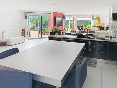Villa - 195 m² - 7 pièces