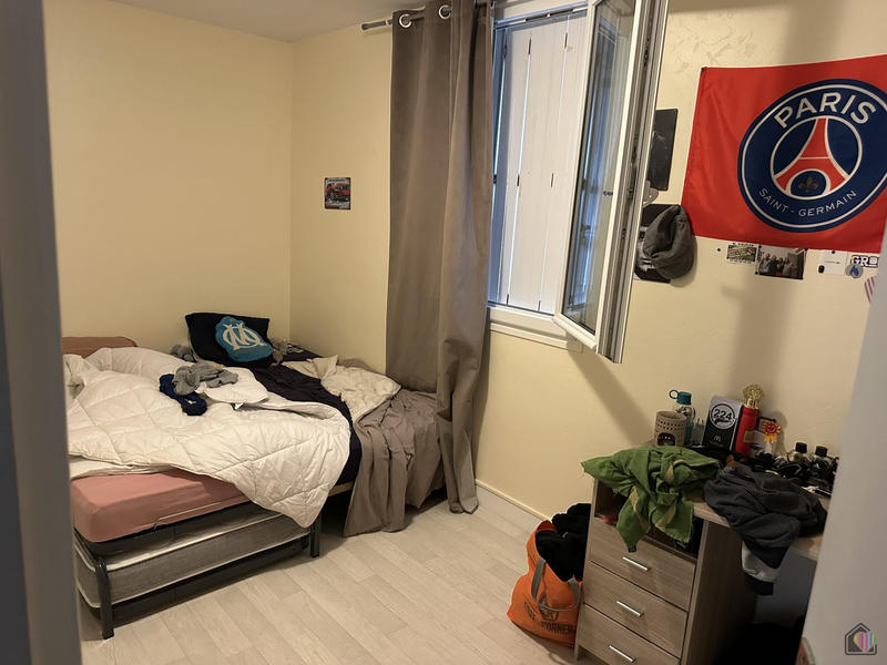 Appartement - 80 m² - 4 pièces