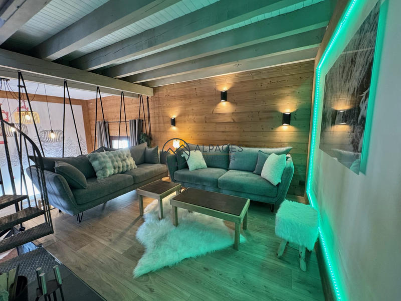 Appartement - 130 m² - 8 pièces