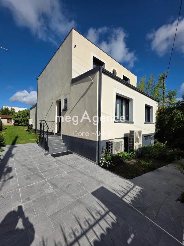 Maison - 147 m² - 7 pièces