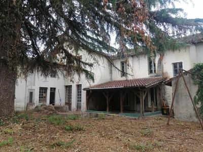 Maison de village - 300 m² - 10 pièces