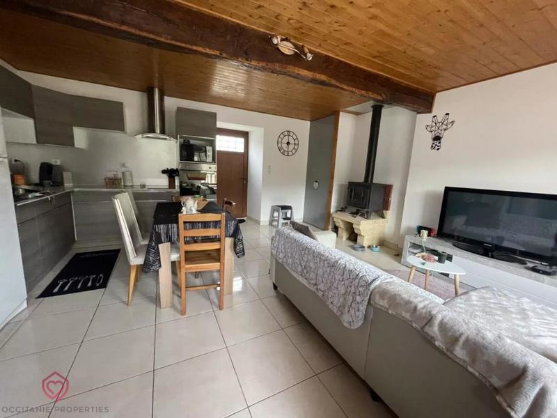 Maison - 200 m² - 9 pièces