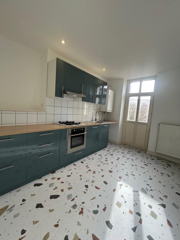 Appartement - 72 m² - 3 pièces