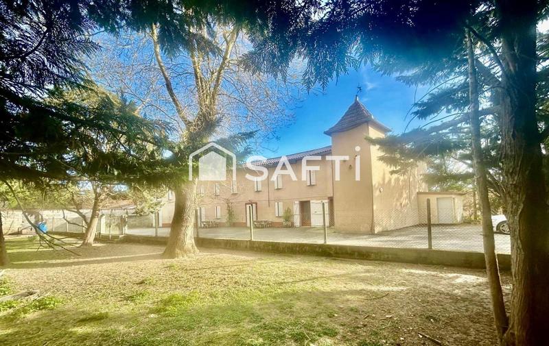 Maison - 375 m² - 22 pièces