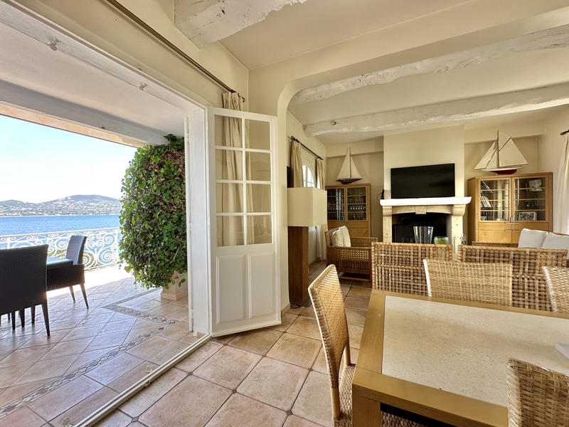 Villa - 325 m² - 7 pièces