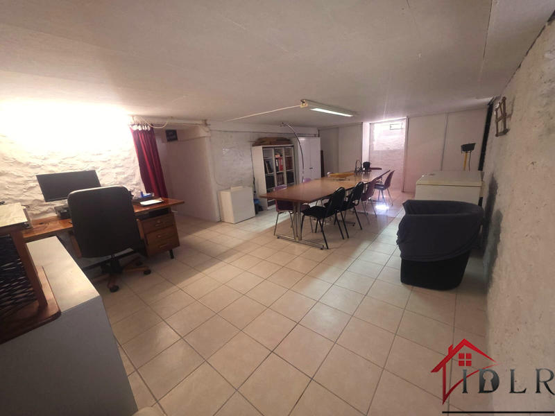 Maison - 252 m² - 7 pièces