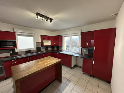 Appartement - 140 m² - 6 pièces