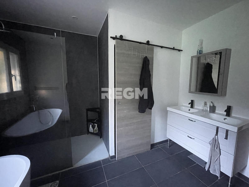 Maison - 133 m² - 5 pièces