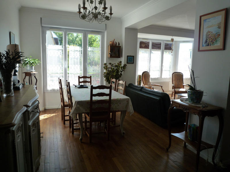 Maison - 161 m² - 6 pièces