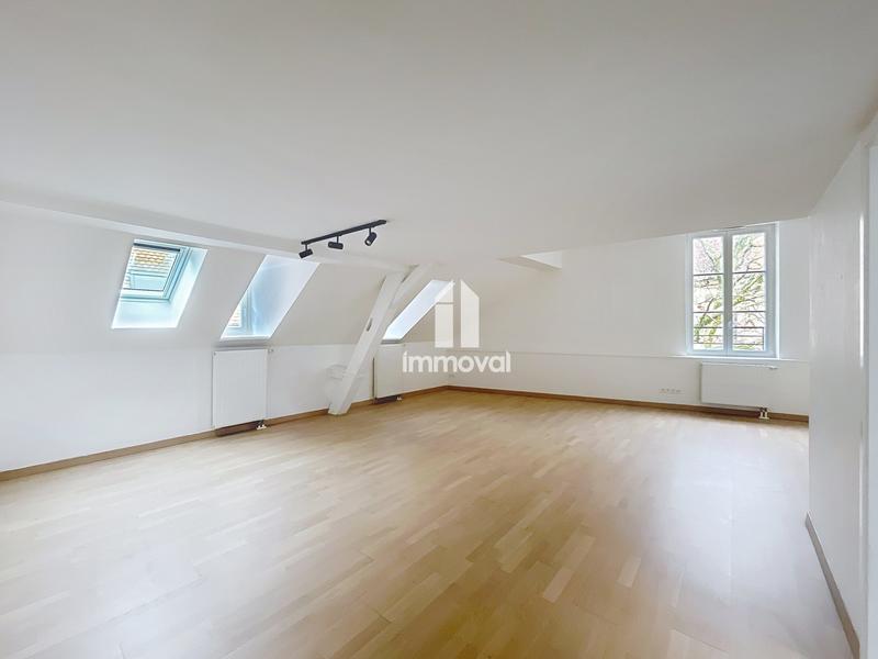 Appartement - 81 m² - 3 pièces