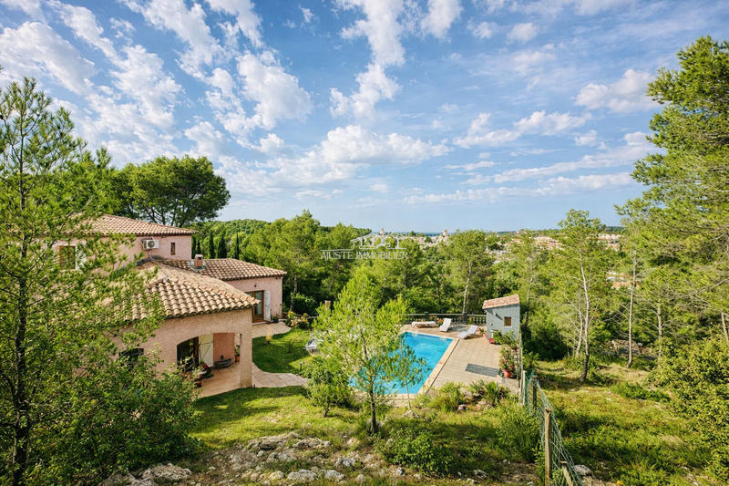 Maison - 165 m² - 5 pièces