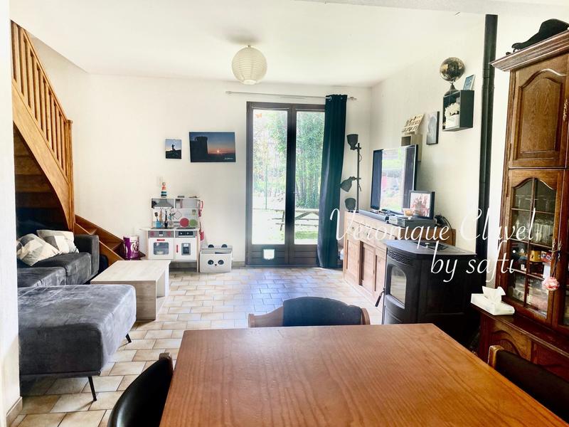 Maison - 100 m² - 6 pièces