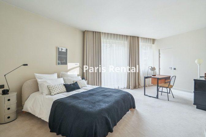 Appartement - 216 m² - 4 pièces