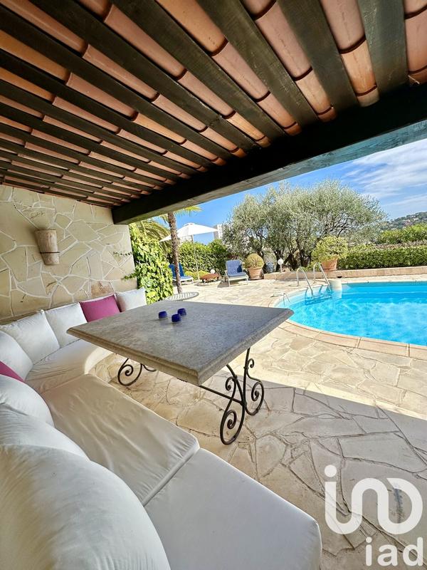 Maison - 141 m² - 5 pièces