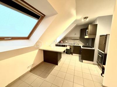 Appartement - 90 m² - 5 pièces