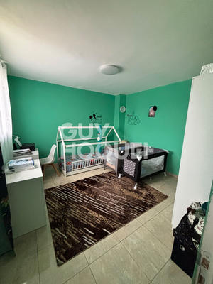 Maison - 92 m² - 5 pièces