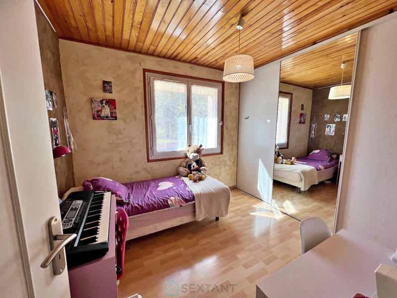 Maison - 94 m² - 5 pièces