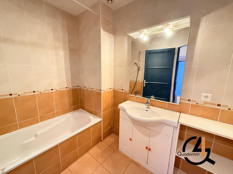 Maison - 111 m² - 5 pièces