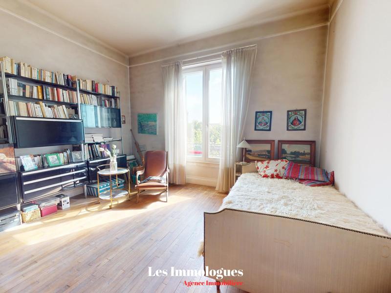 Appartement - 150 m² - 6 pièces