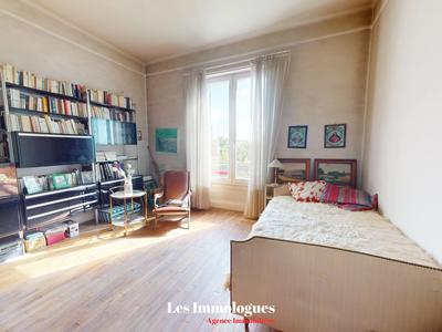 Appartement - 150 m² - 6 pièces