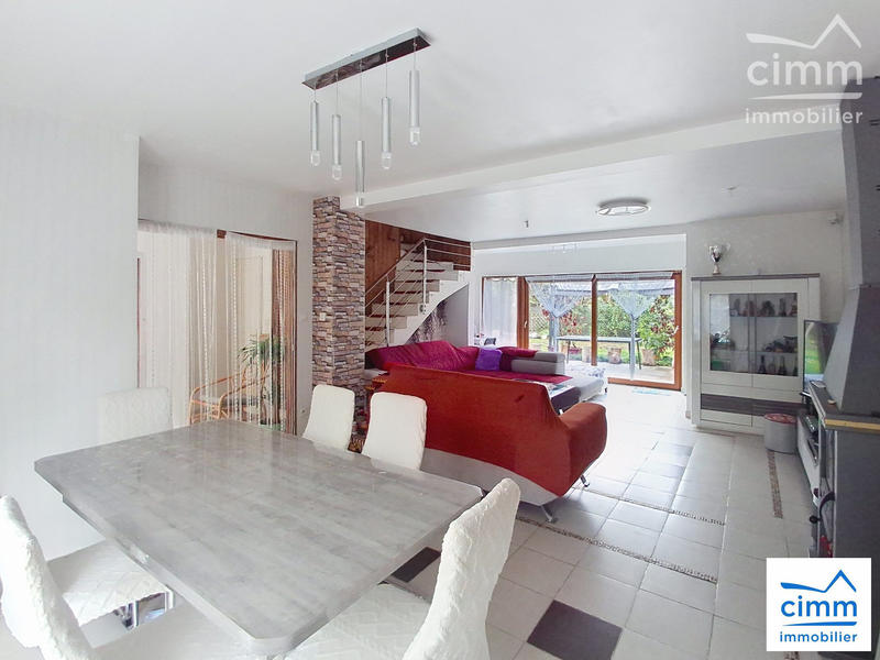 Maison - 138 m² - 6 pièces