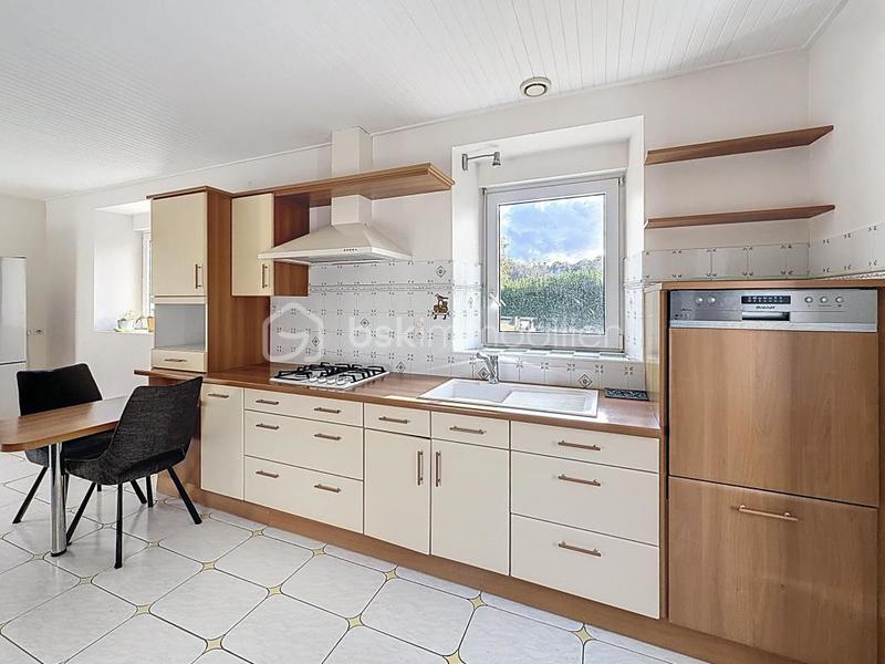 Demeure - 223 m² - 9 pièces