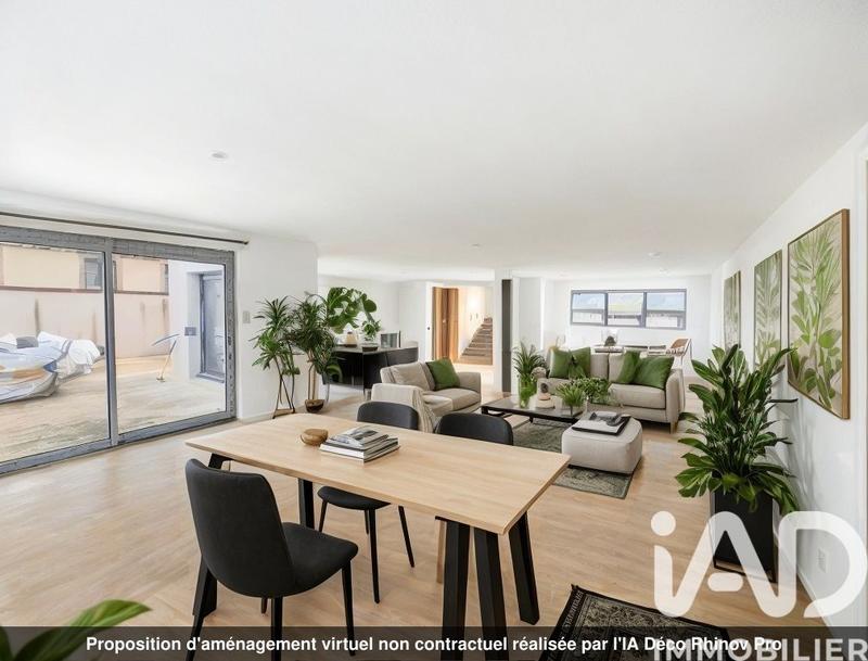 Maison - 227 m² - 7 pièces